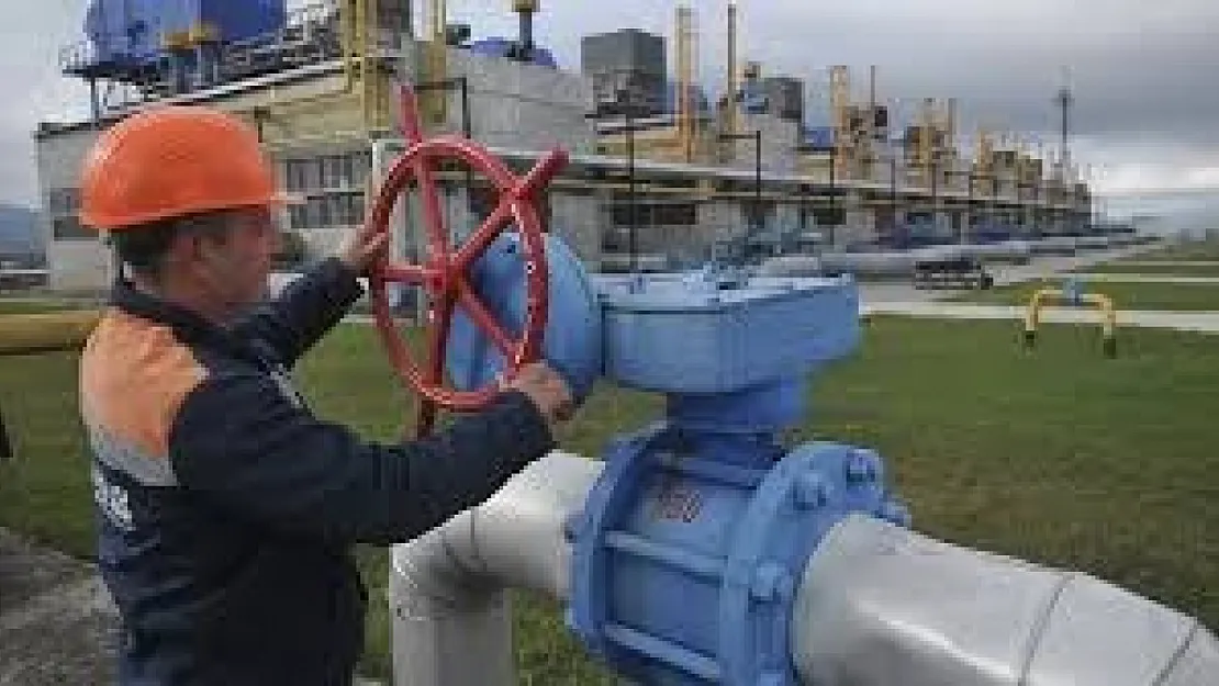 Rus Enerji Şirketi Avrupa'ya Doğal Gaz Sevkiyatını Durdurdu