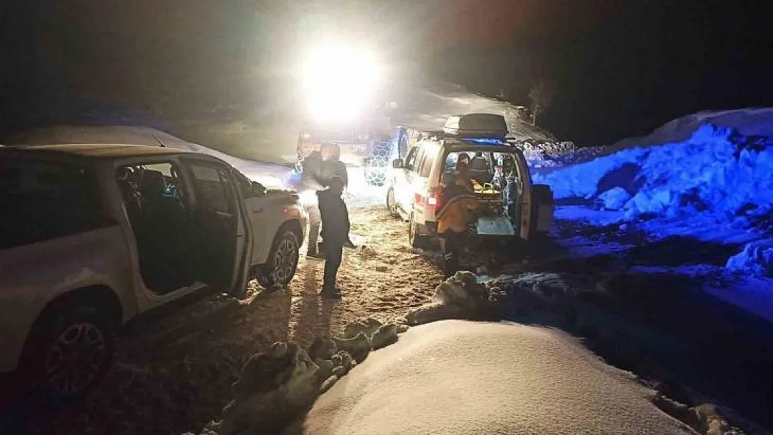 Sağlık ekipleri kar nedeniyle 6 saatlik çalışma sonrası hastaya ulaştı