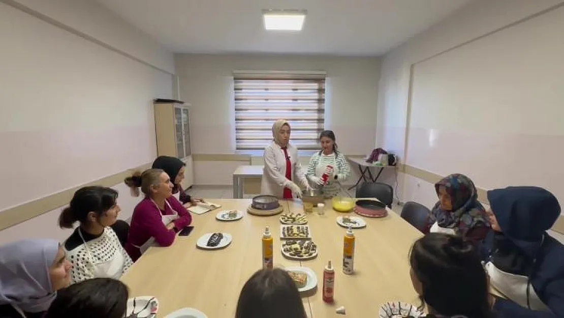 Şahinbey Belediyesi'nin pasta kursuna yoğun ilgi