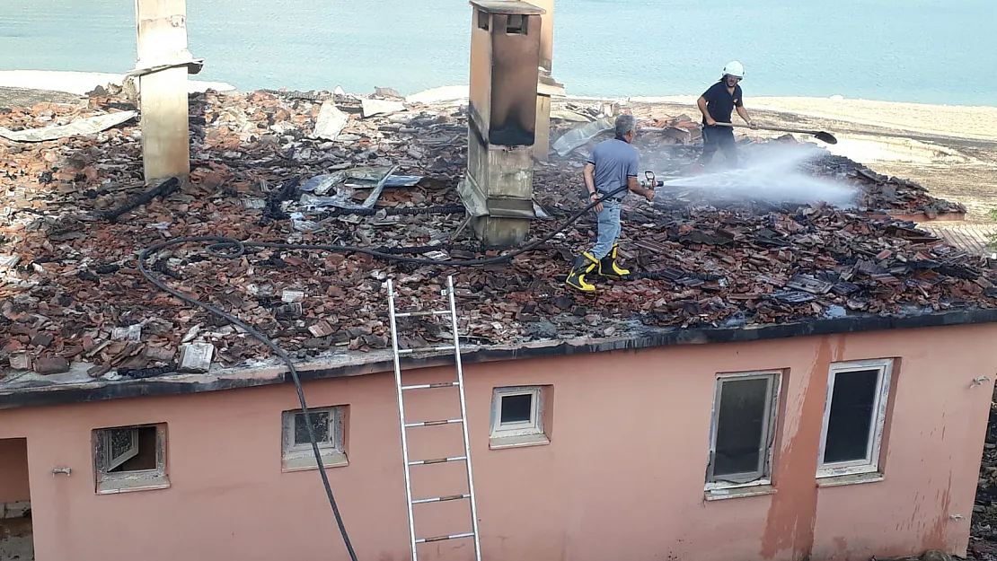 Siirt'te Botan Vadisi Yakınlarında Ev Yangını