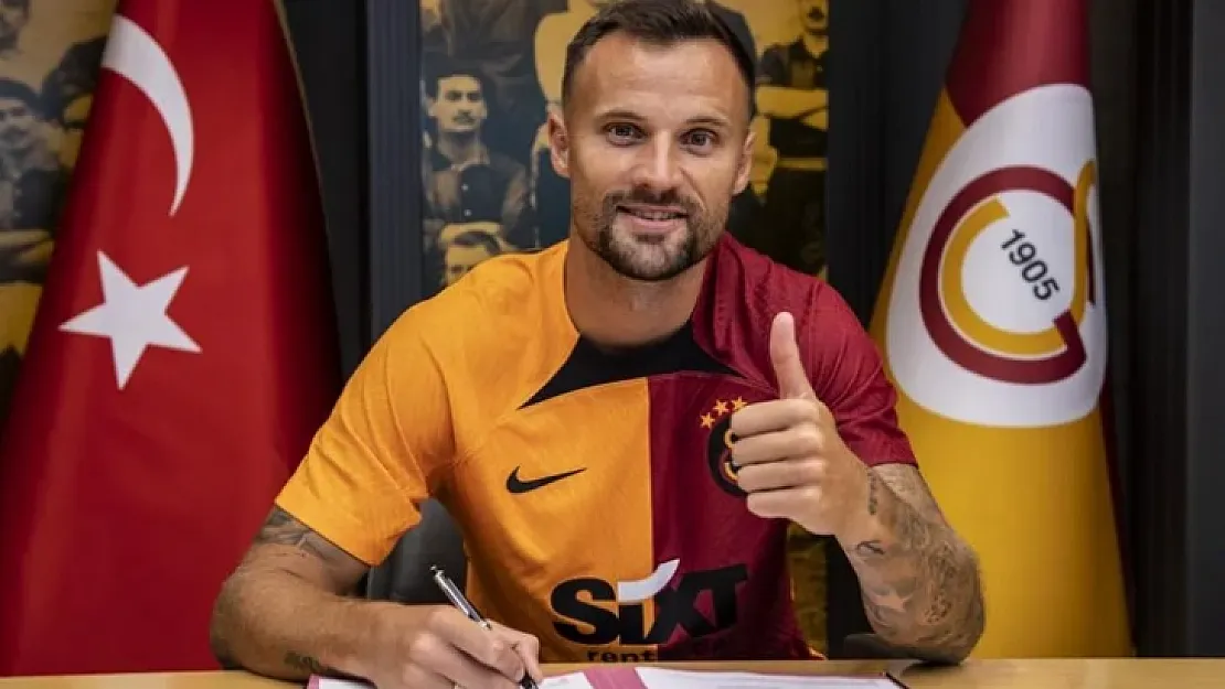 Seferovic resmen Galatasaray'da! Ay-Yıldız dövmesinin sırrını açıkladı