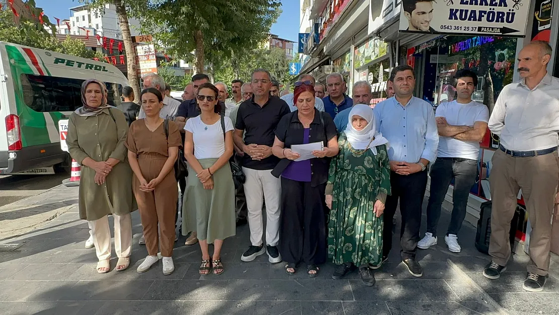 Şengal Katliamı'nın 11. Yılında Siirt'te Anma Etkinliği Düzenlendi