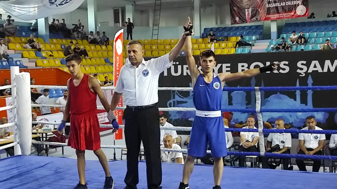 Siirt Belediye Spor Kulübü Kentte Sporun Gelişimine Katkı Sağlıyor! Bir Başarı da Boksta