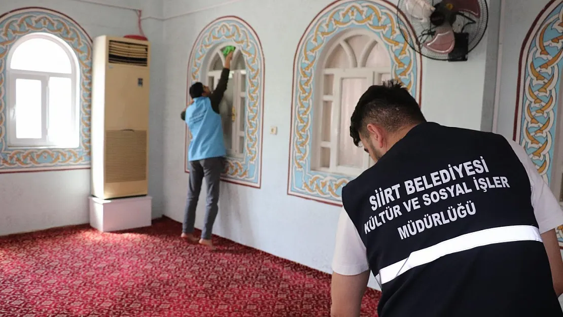 Siirt Belediyesi'nden Camilere Bahar Temizliği Seferberliği