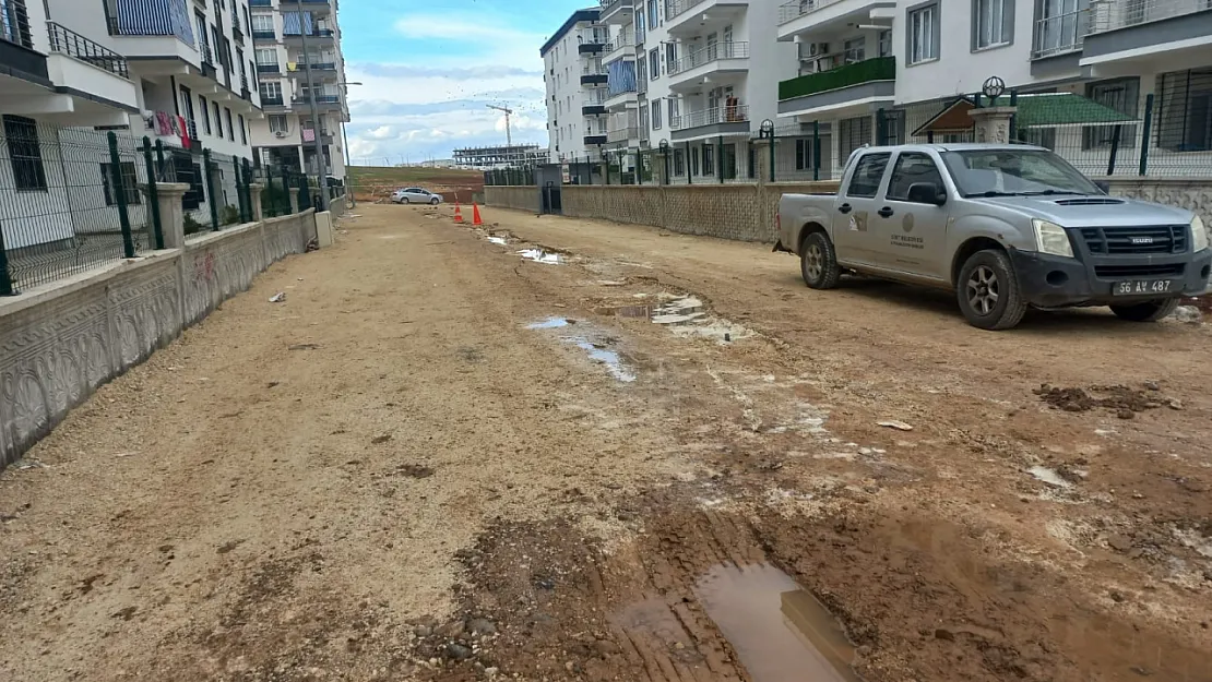 Siirt Belediyesi'nden Yol Çökmesi ile İlgili Açıklama