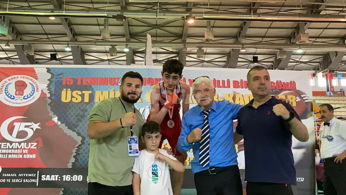 Siirt Belediyesi Sporcusu Türkiye 3'üncüsü Oldu