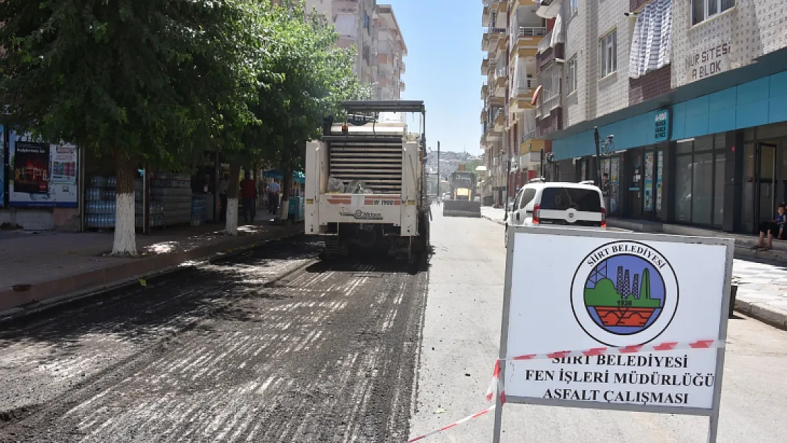 Siirt Belediyesinin Asfalt Çalışmaları Hız Kazandı! Kent Geneli 35 Bin Ton Asfalt Dökülecek