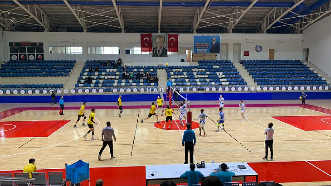 Siirt Belediyespor 2. Ligde  Lideri Mağlup Etti