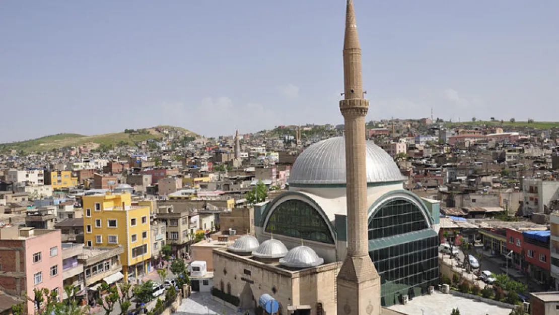 Siirt Çarşı Camii Uyardı! Dolandırıcılara Dikkat!