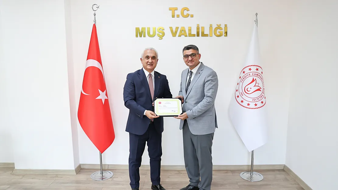Siirt'e Atanan Sağlık Müdürü Besim Hacıoğlu'ndan Muş Valisi Çakır'a Veda Ziyareti