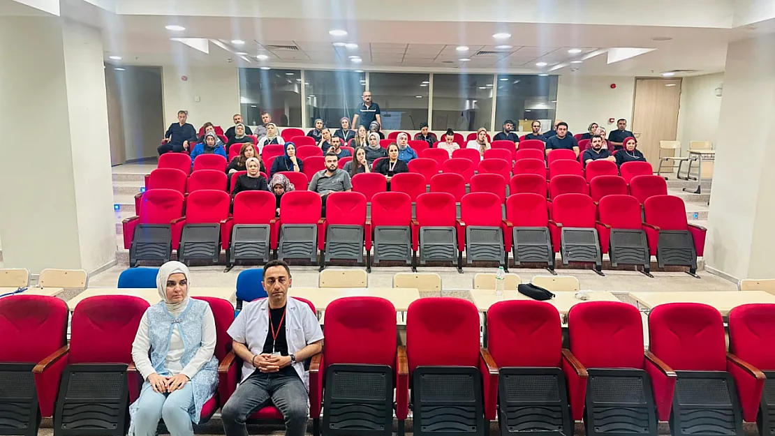 Siirt Eğitim ve Araştırma Hastanesi'nde Mobbing Farkındalık Eğitimi