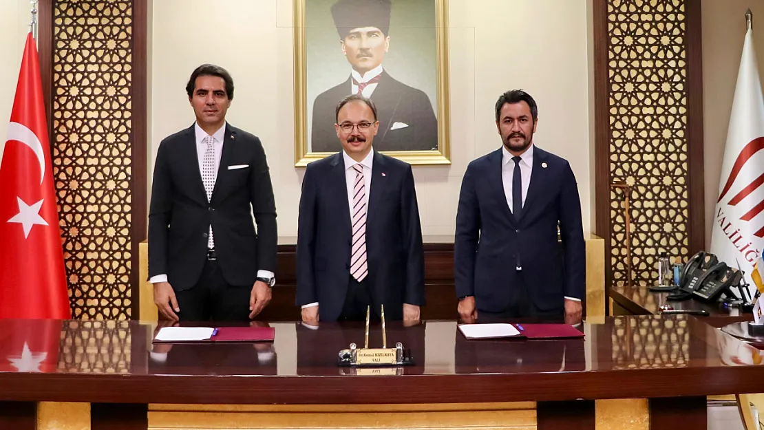 Siirt Eruh YİBO'daki 200 Yataklı Öğrenci Pansiyonu 15 Yıllığına Gençlik ve Spor İl Müdürlüğü'ne Tahsis Edildi