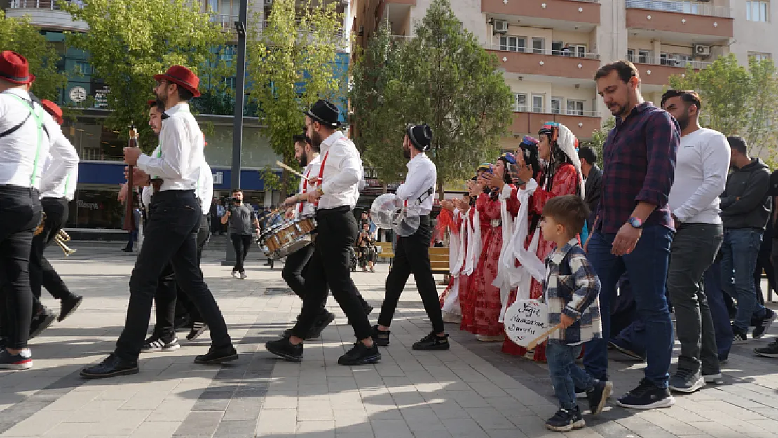 Siirt Fıstık Festivali Başladı