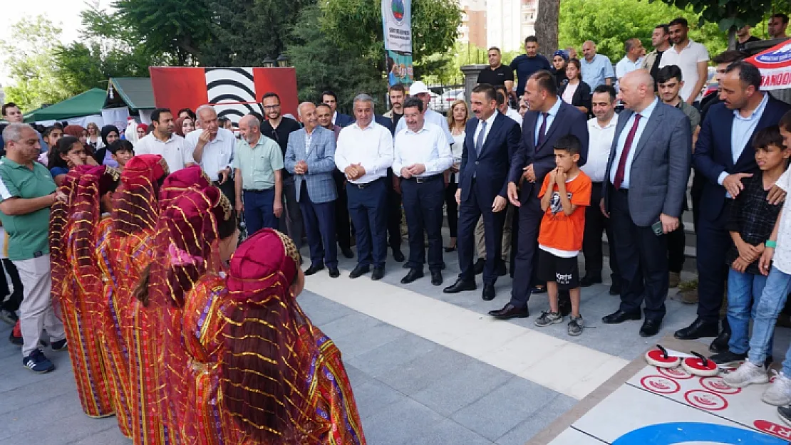 Siirt Halk Eğitim Merkezi 13 Bin Kursiyerinin El Emeğini Sergiledi