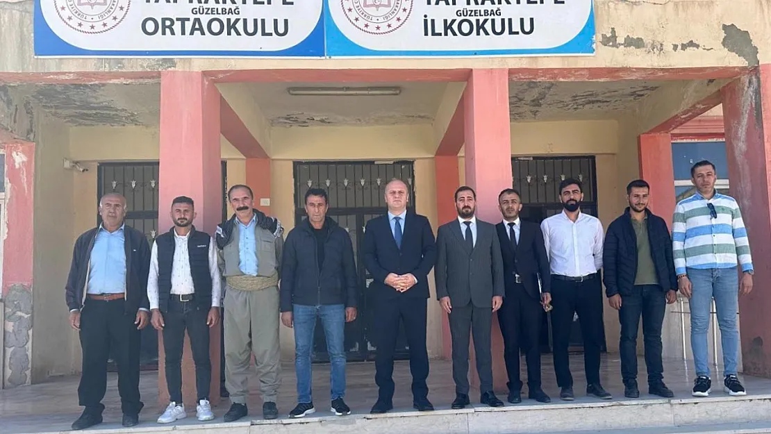 Siirt İl Milli Eğitim Müdürü, Türkiye Gündemine Oturan Okulu Ziyaret Etti!