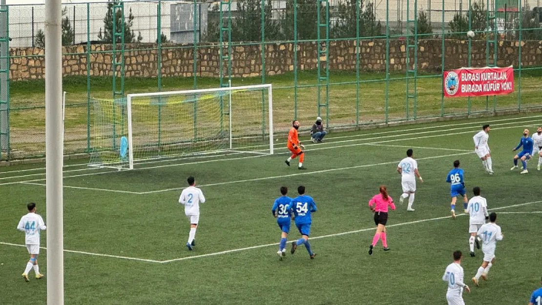 Siirt İl Özel İdarespor 2 Sultanbeyli Belediyespor 0