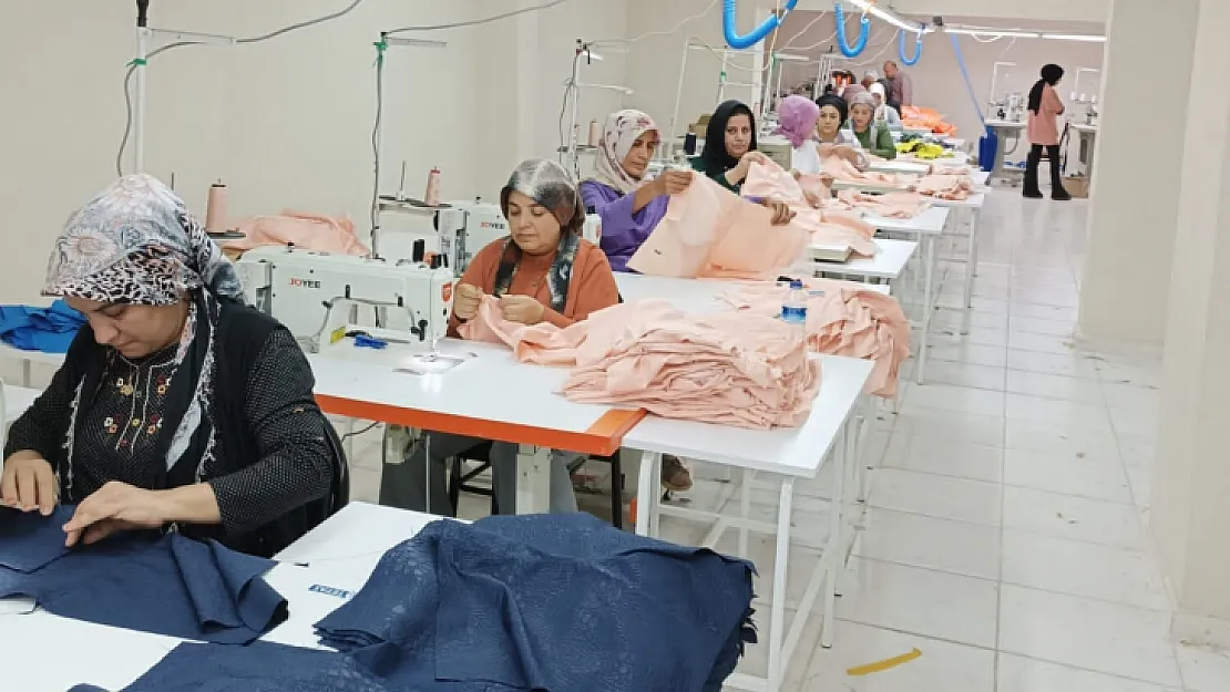 Siirt'in Eruh İlçesinde Tekstil Fabrikası Açıldı!