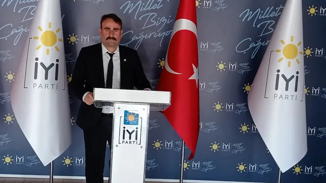 SİİRT İYİ PARTİ MERKEZ İLÇE BAŞKANI 15 TEMMUZ DEMOKRASİ  MİLLÎ BİRLİK VE BERABERLİK GÜNÜ MESAJI YAYINLADI