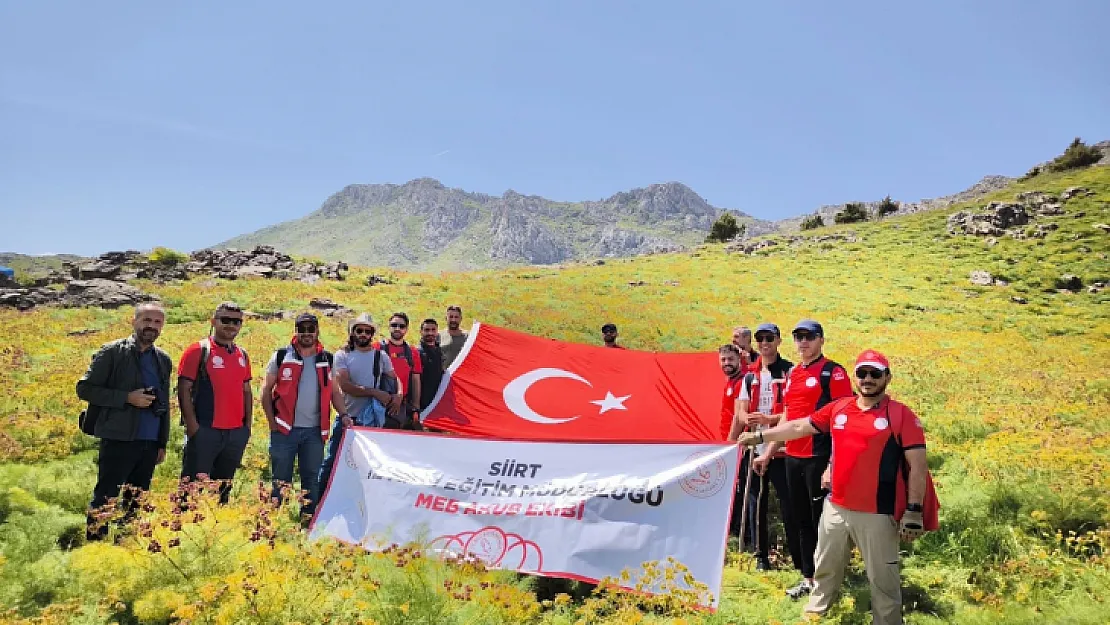 Siirt MEB AKUB Ekibi, '19 Mayıs Ruhuyla 19 Kilometre Doğada Yürüyorum' Etkinliği Düzenledi