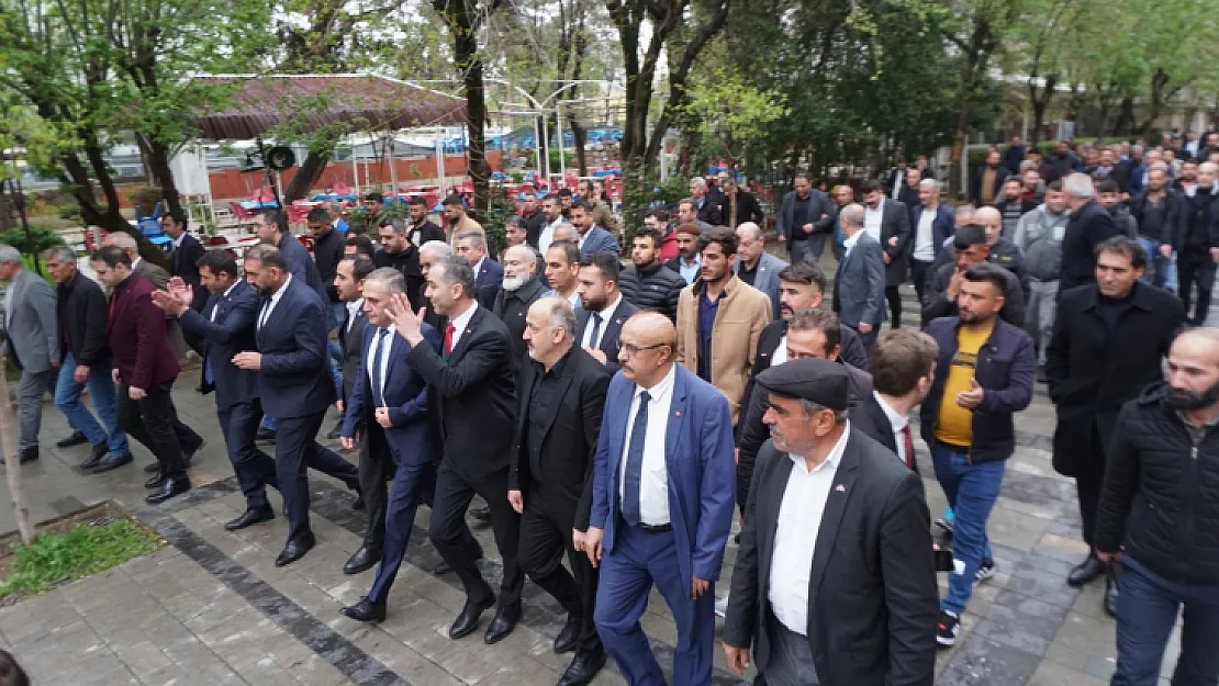 Siirt MHP'de Aday Tanıtım Toplantısı Düzenlendi