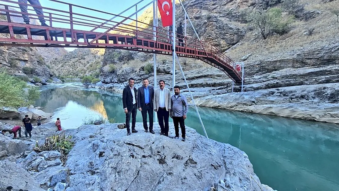 Siirt Pervari'de 40 Yıl Önce Mela Cemil Başladı Kaymakam Ahmet Gülveren Bitirdi!