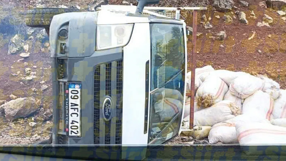 Siirt Şırnak kara yolunda buzlanma kazayı beraberinde getirdi 