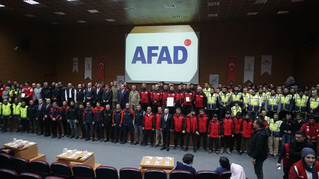 Siirt'te AFAD Gönüllü Buluşması Programı Düzenlendi