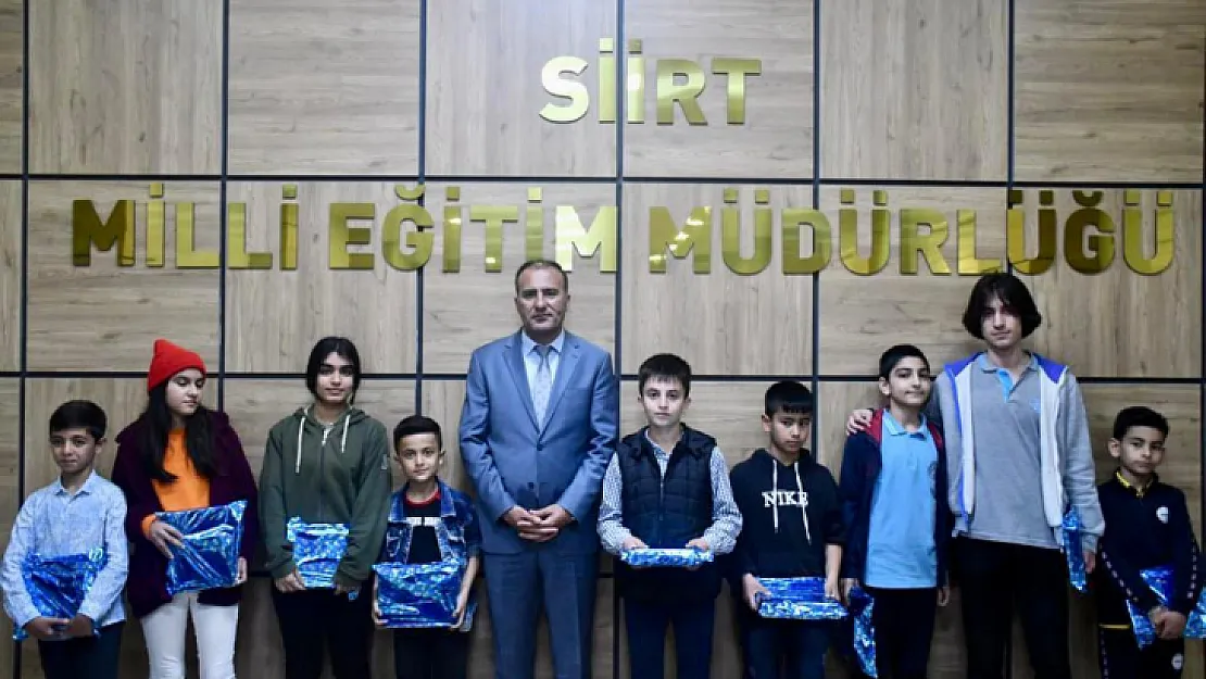 Siirt'te Akıl Zeka Oyunlarında Dereceye Giren Öğrenciler Ödüllendirildi