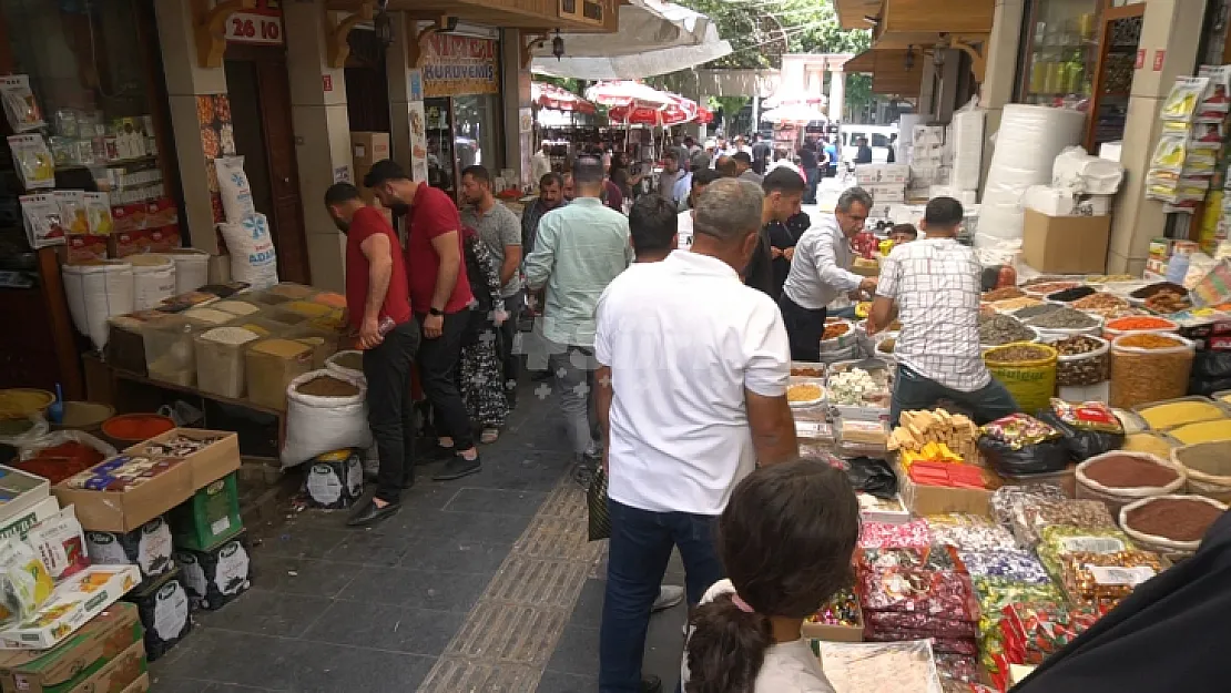 Siirt'te Bayram Arifesi Nasıl Geçiyor? Alan da Satan da Memnun Değil