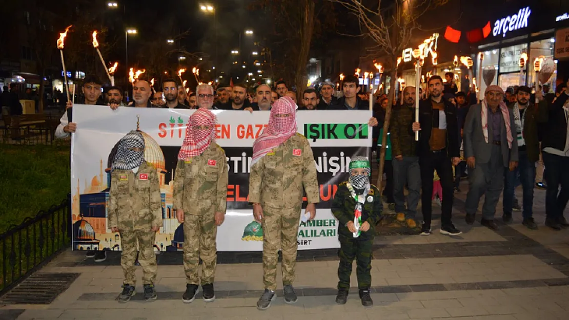 Siirt'te binlerce kişi 'Gazze'ye Işık Ol'mak için yürüdü