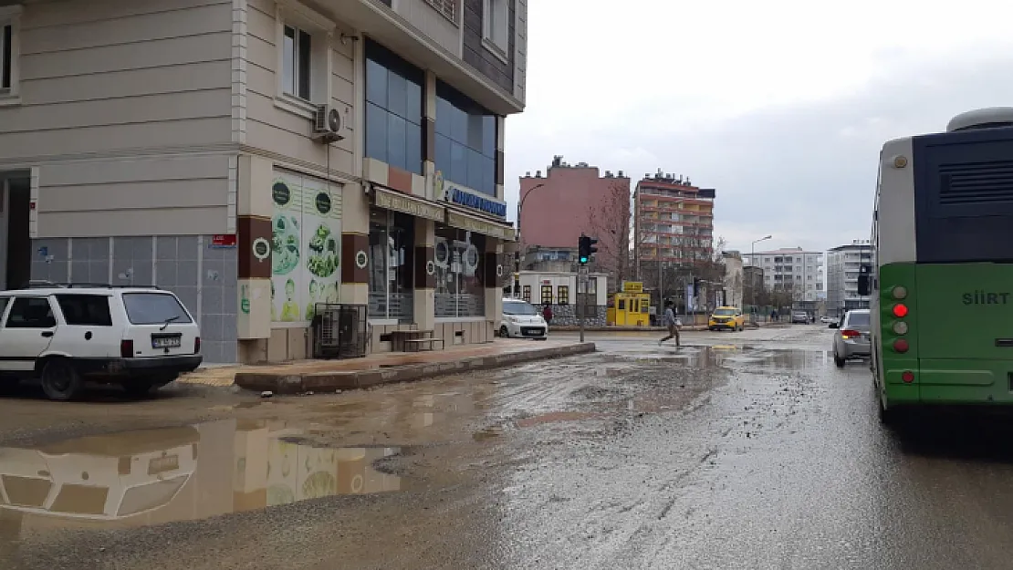 Siirt'te Bozulan Yollar Ne Zaman Düzeltilecek? Cevabı Haberimizde