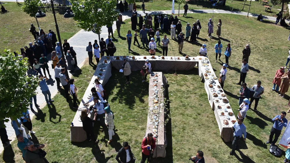 Siirt'te Coşkulu Festival! 88 Yarışmacı Maharetlerini Sergiledi