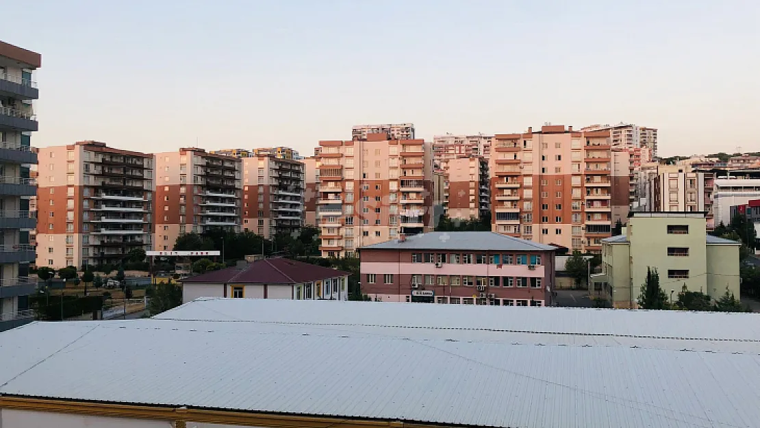 Siirt'te Ev 'Alım Satımında' Büyük Durgunluk! Piyasa Durma Noktasına Geldi