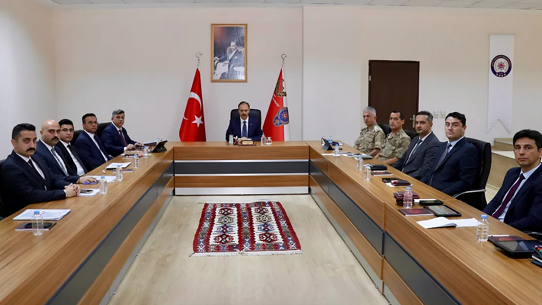 Siirt'te Güvenlik ve Asayiş Koordinasyon Toplantısı Yapıldı