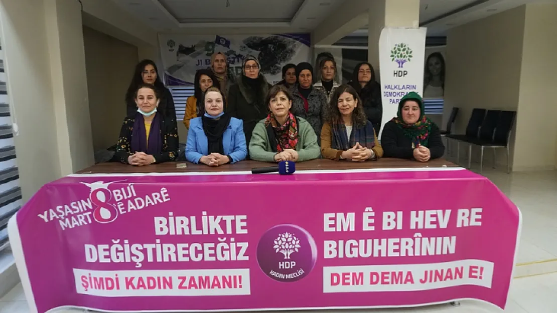 Siirt'te HDP'li Kadınlardan 8 Mart Çağrısı: Sloganlarımızla Kadın Özgürlük Halayına Girelim