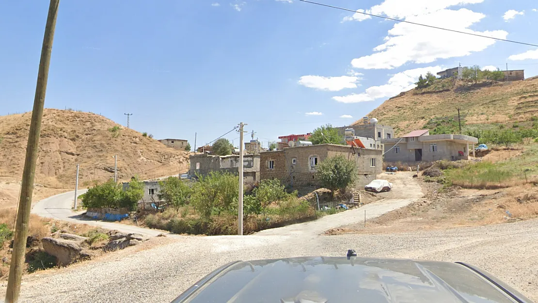 Siirt'te İki Köyde Muhtarlık Ara Seçimi Yapıldı: Seçmenler Sandık Başına Gitti