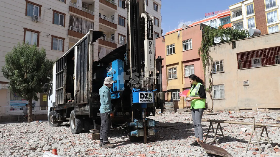 Siirt'te İnşaatların Jeolojik-Jeoteknik Zemin Etütlerini Denetledi