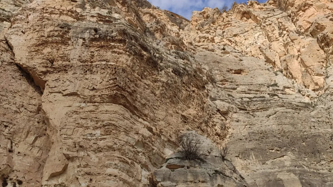 Siirt'te İntihar Eden Kadının Cesedine Ulaşıldı