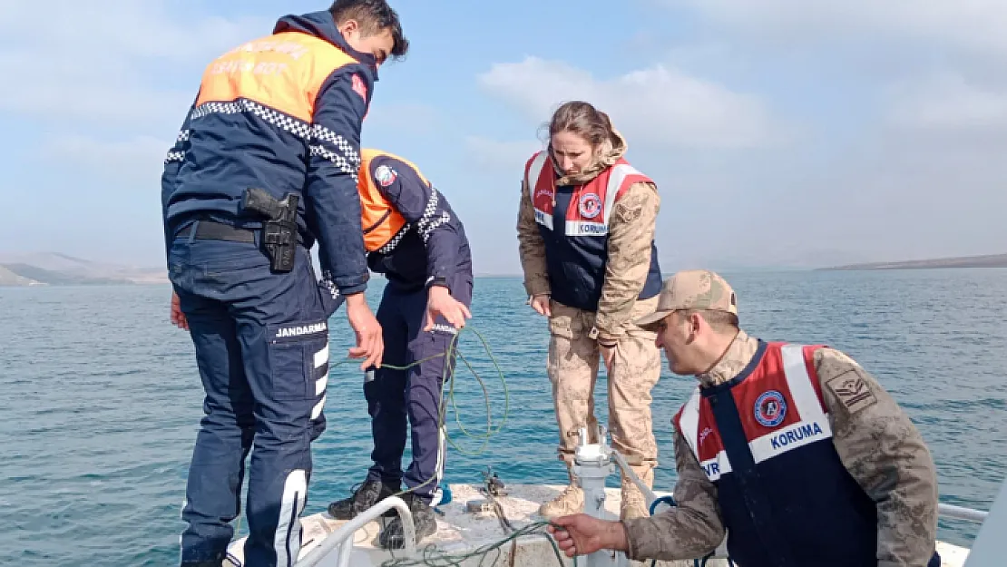 Siirt'te kaçak balık avlayanlara ekipler göz açtırmıyor