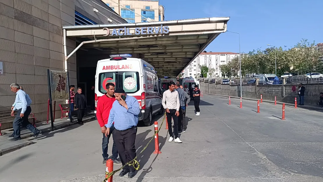 Siirt'te Kaza Yapan Kuzenine Yardıma Giderken Kaza Yaptı