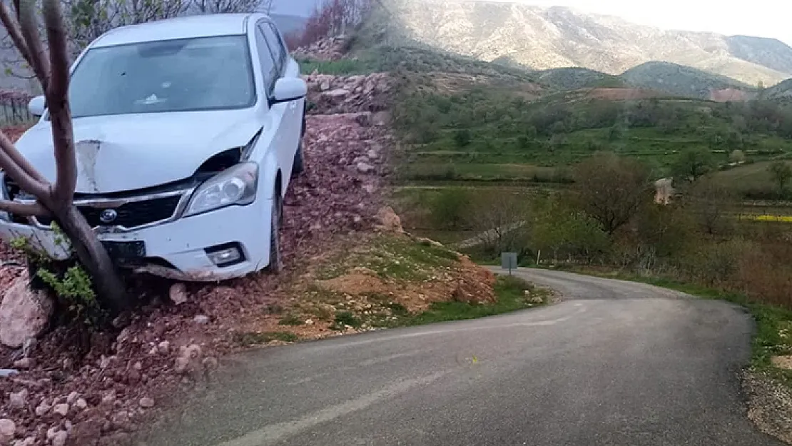 Siirt'te Kazaların Sık Yaşandığı Yolda Köylüler Uyarı Levhaları İstiyor!