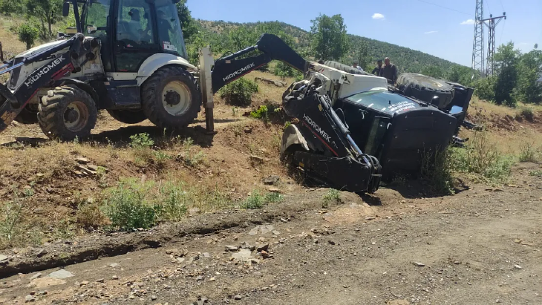 Siirt'te Kepçe Devrildi