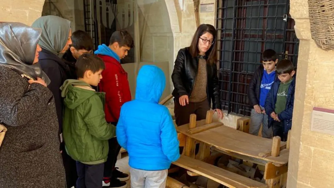 Siirt'te Koruma Altındaki Çocuklara Sömestr Hediyesi