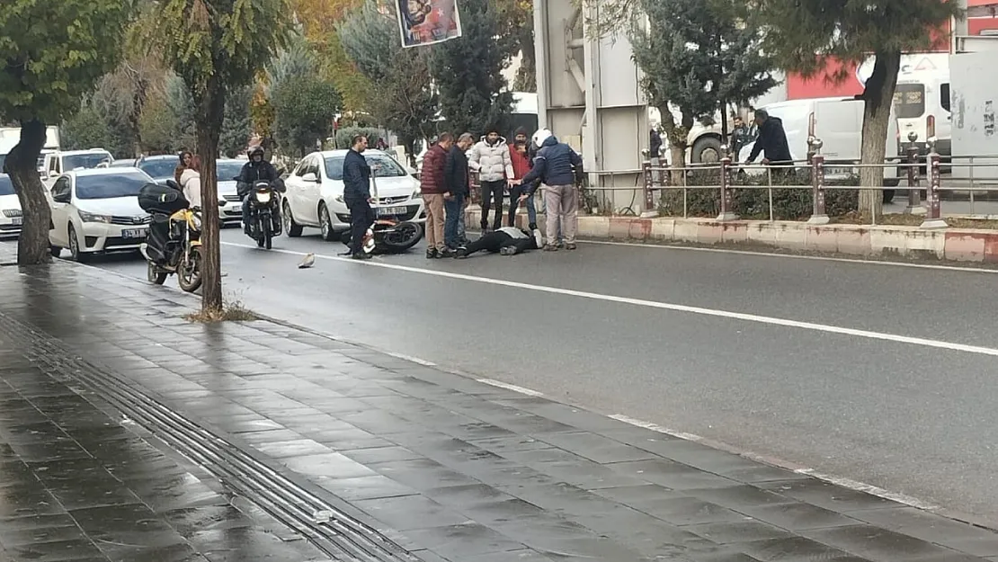 Siirt'te Motosiklet Kazası: Sürücü Yaralandı