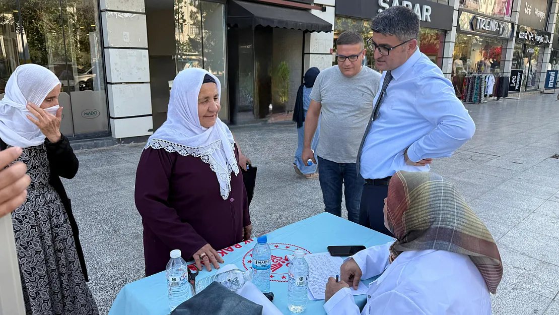 Siirt'te Obeziteye Karşı Bilinçlendirme Seferberliği: ''İdeal Kilonu Öğren, Sağlıklı Kal''