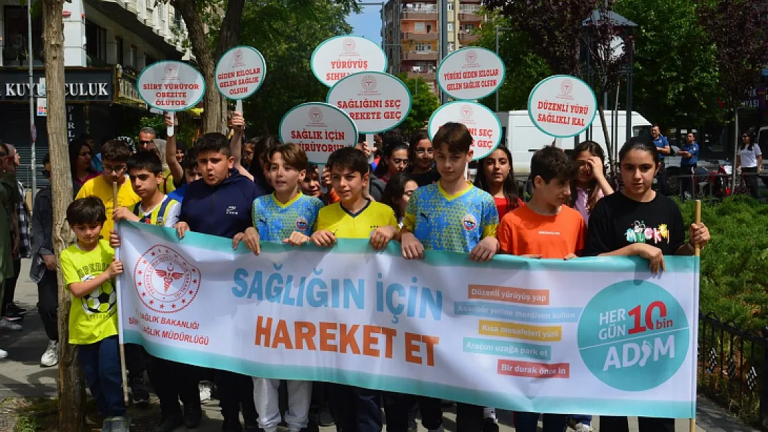 Siirt'te öğrenciler ve sağlık çalışanları sağlıklı yaşam yürüdü!