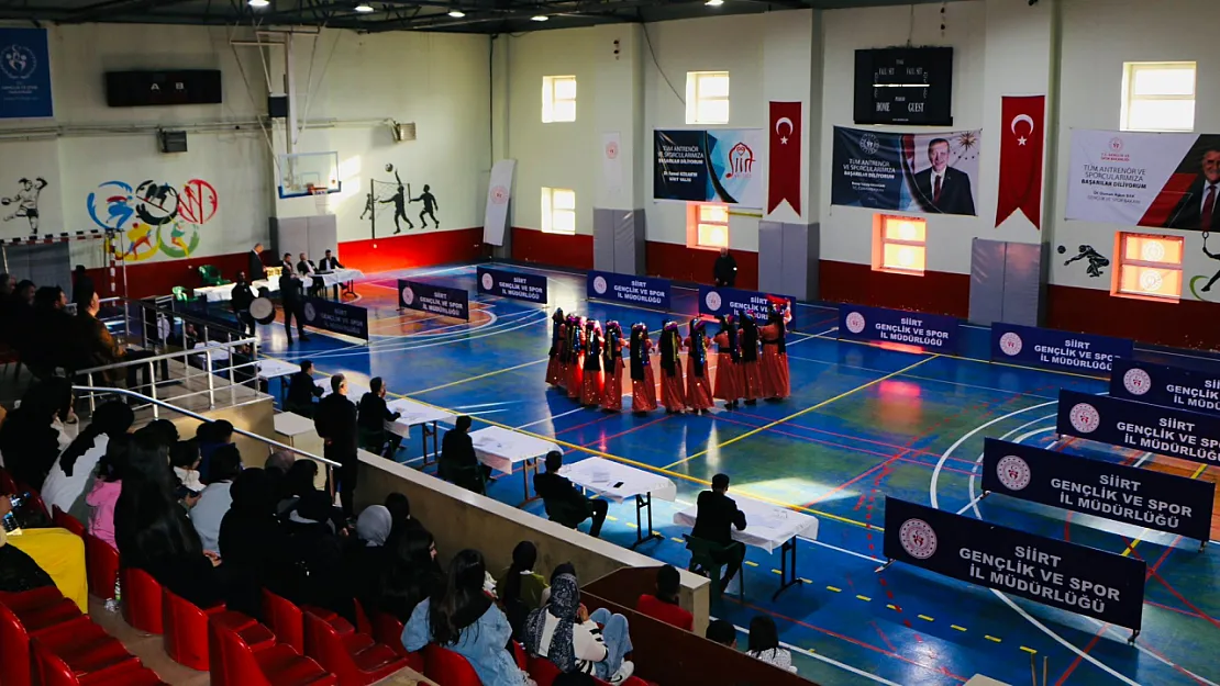 Siirt'te Okul Sporları Halk Oyunları Yarışması Sona Erdi