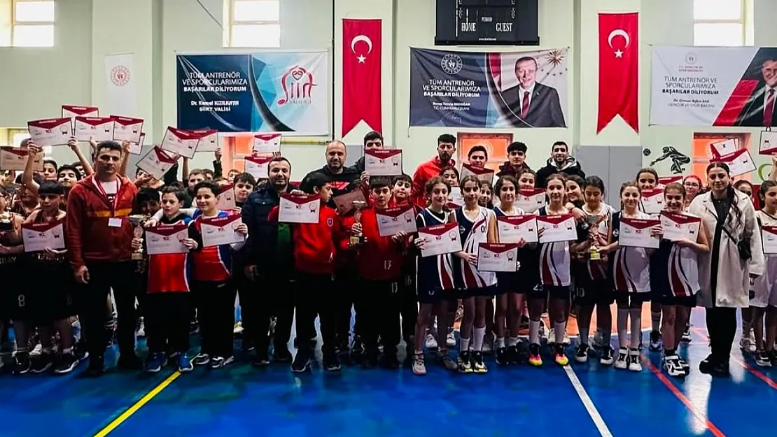 Siirt'te Okul Sporları Küçükler Basketbol İl Birinciliği Müsabakaları Tamamlandı