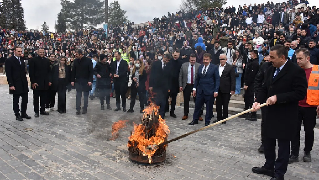 Siirt'te Resul Dindar'ın Katılımıyla Nevruz Coşkuyla Kutlandı!