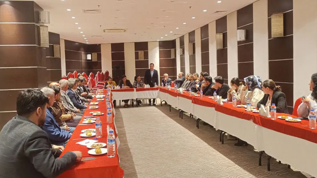 Siirt'te Seçim Güvenliği İçin DEM Parti Avukatlarla Bir Araya Geldi!